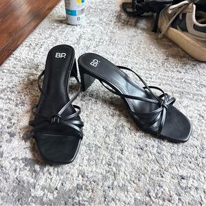 bp Black Heeled Shoes with Sleek Design